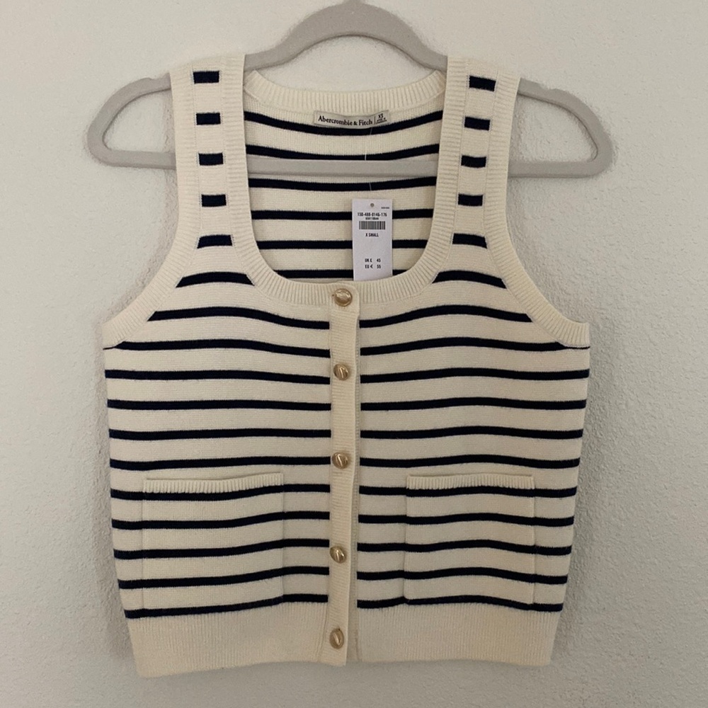 Abercrombie sweater vest